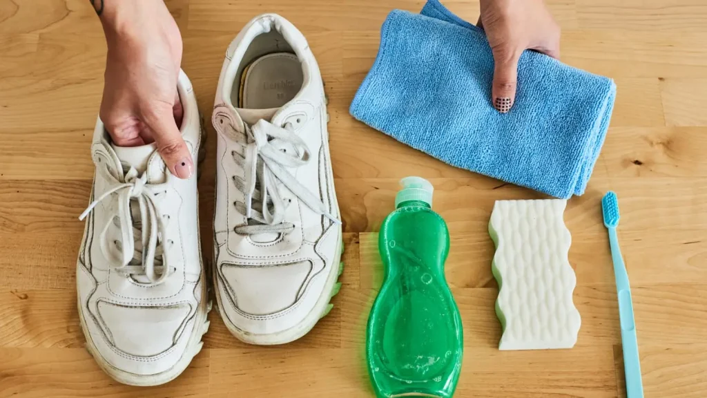 Hand Wash Your Insole