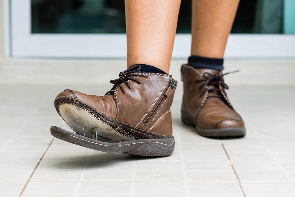 How To Fix Cracked Shoe Sole?