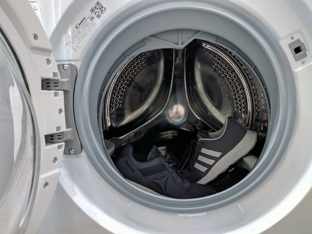 Should I wash shoes in the washing machine