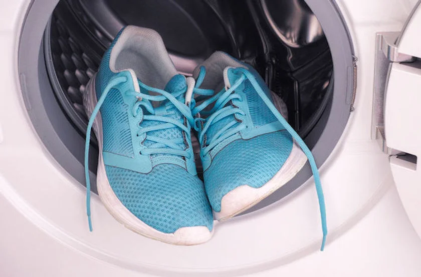 Steps to wash tennis shoes in the dishwasher