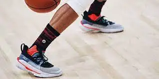 Are Running Shoes Good For Basketball? Looking For Pros