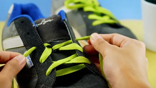 How To Keep Shoe Tongue In Place? Best Method