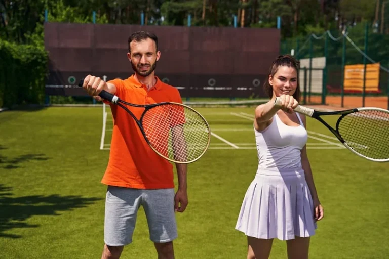 Grip vs Overgrip Of Tennis Racquet