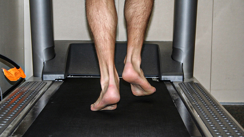  barefoot running on treadmill